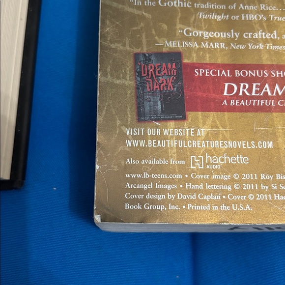Beautiful Creatures Set Of Five Four Soft Cover One Hard Cover NWOTS - Picture 14 of 16
